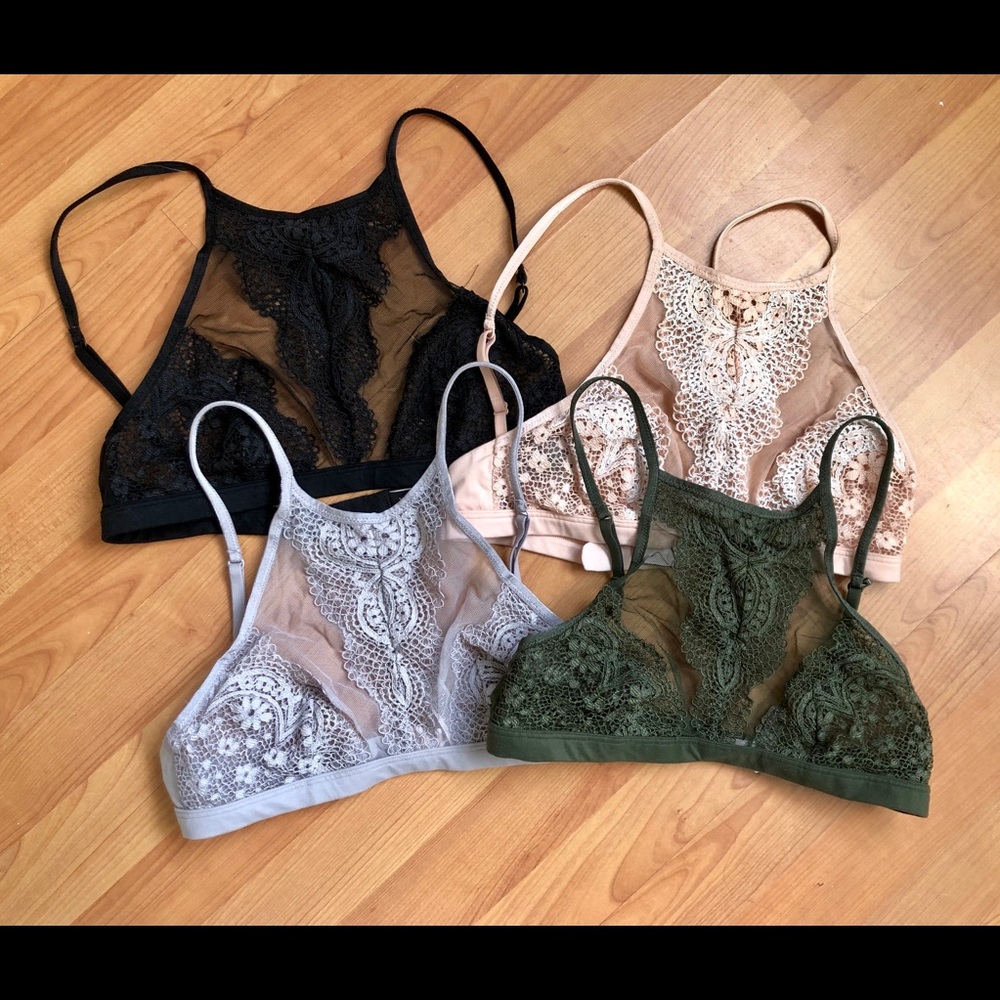 🦋*FIRM* Lot of 4 VS bralettes
